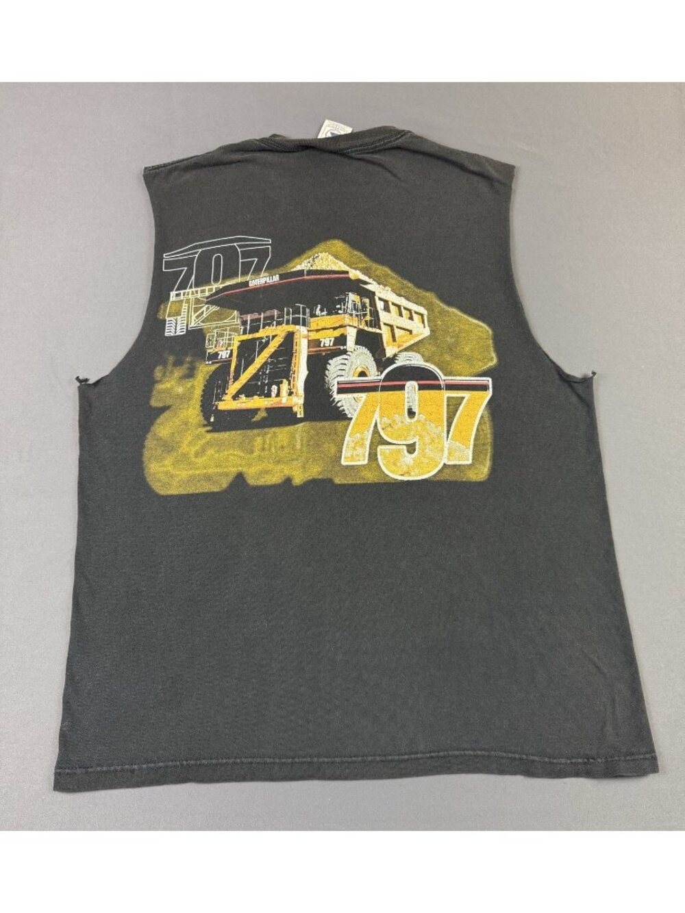 Rare Vintage Y2K Caterpillar 797 Truck Sun Fade Large Cut Off Sleeve Promo Shirt